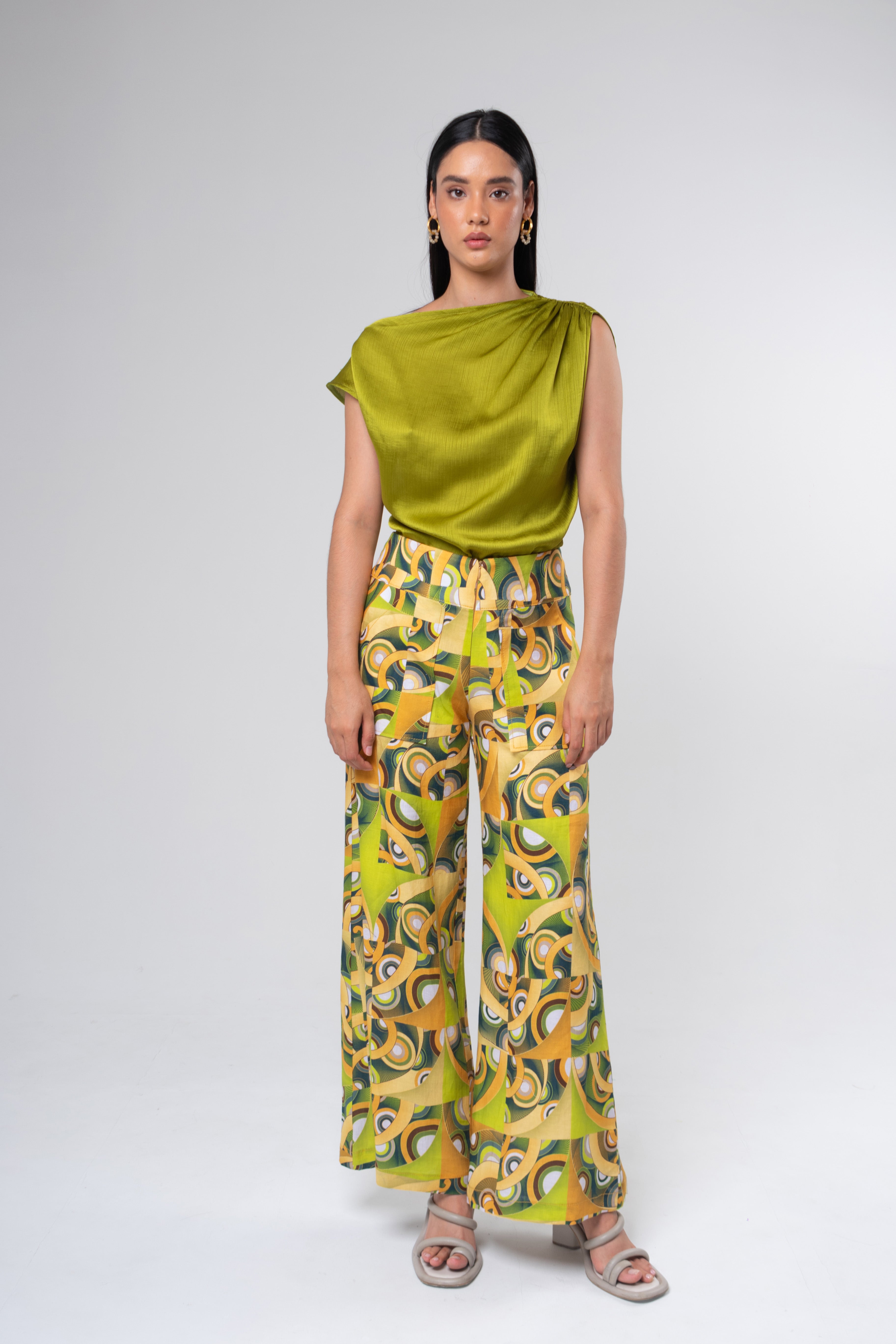 Blusa Asimétrica Olivo