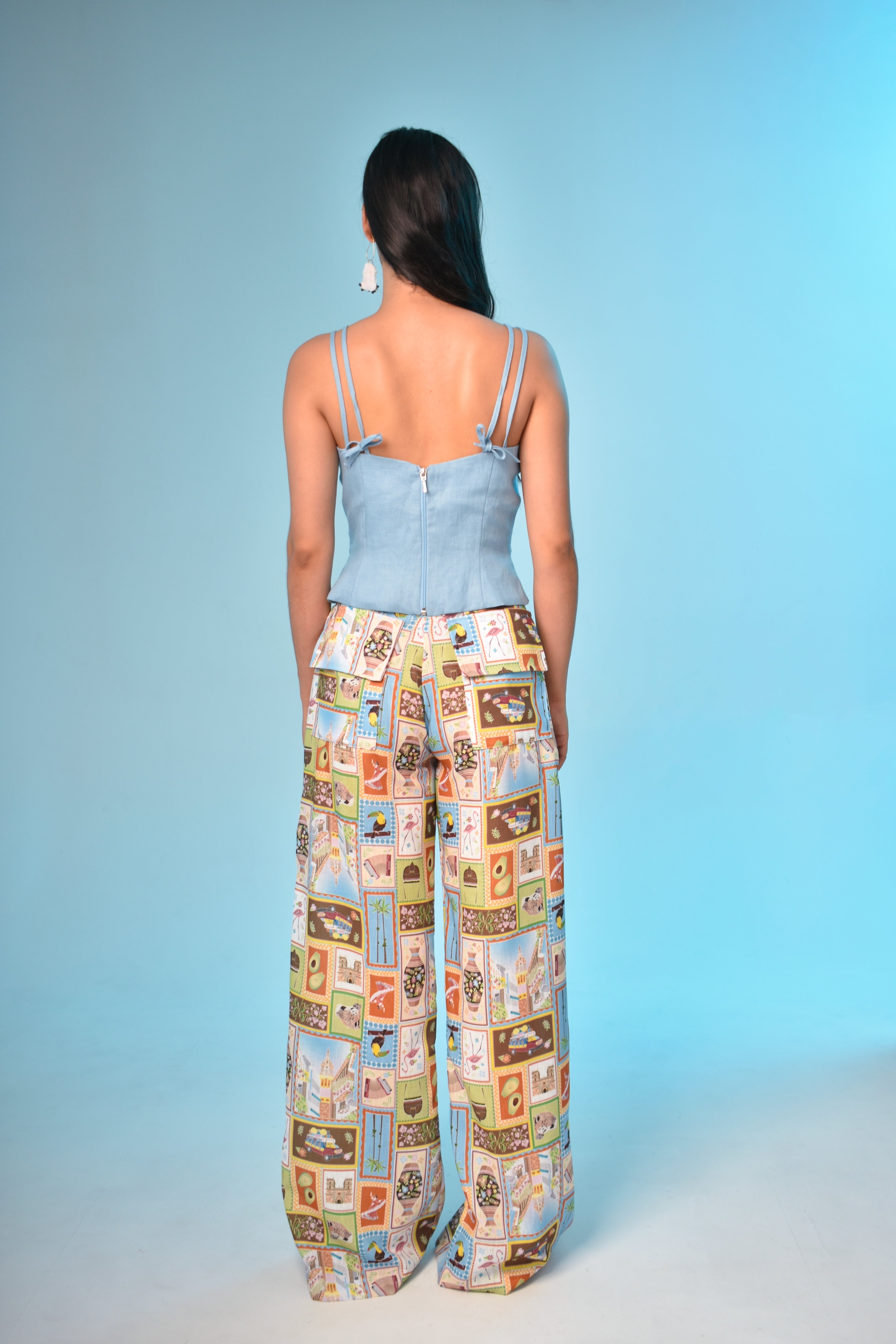 Crop Top Tiras Con Aplicaciones