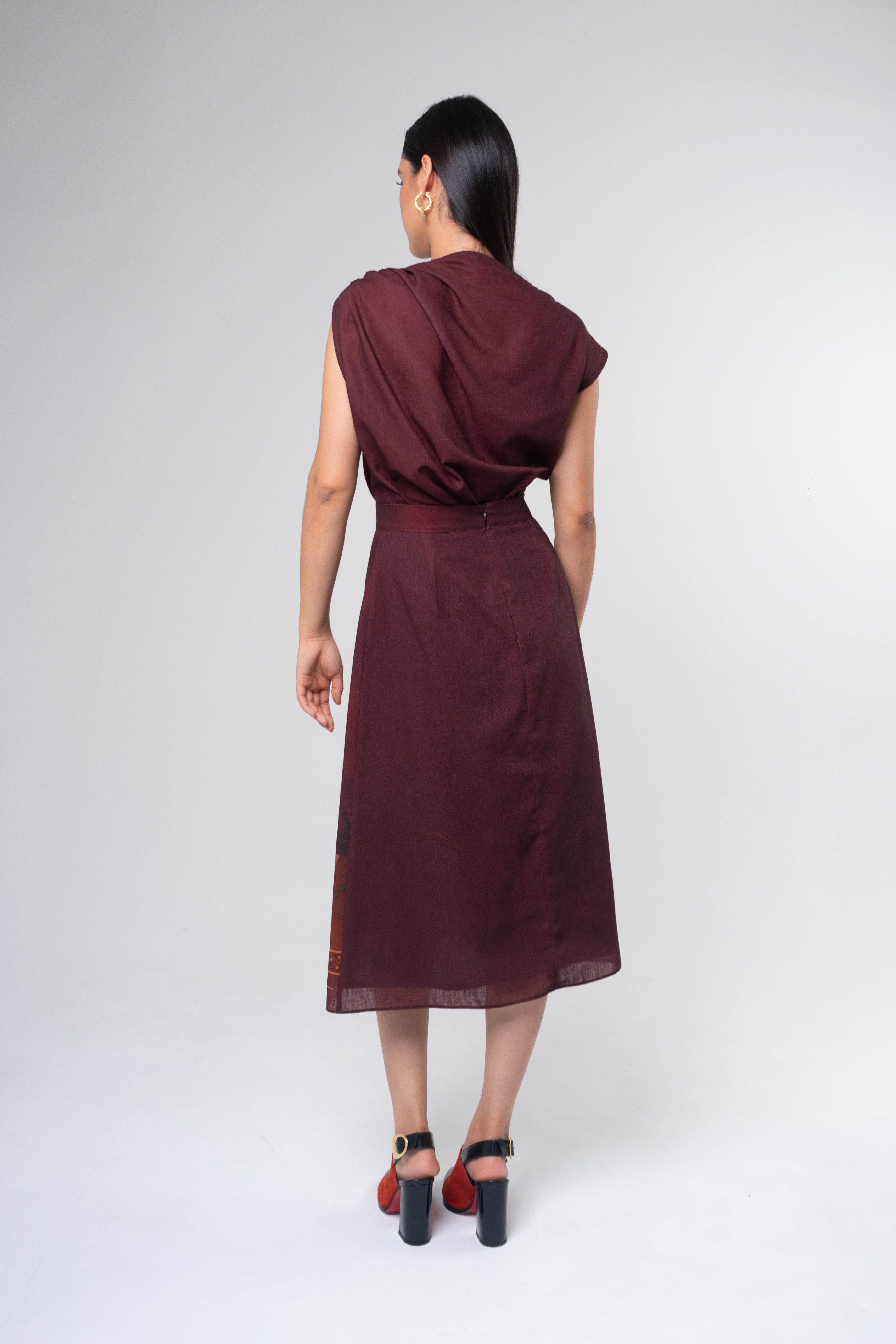 Blusa Asimétrica Café