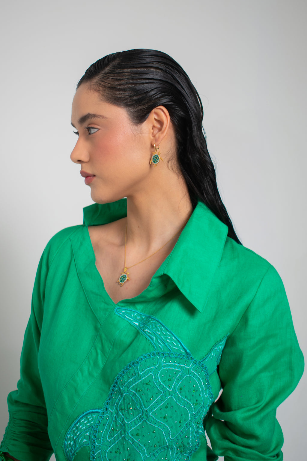 Blusa Asimétrica Tortuga