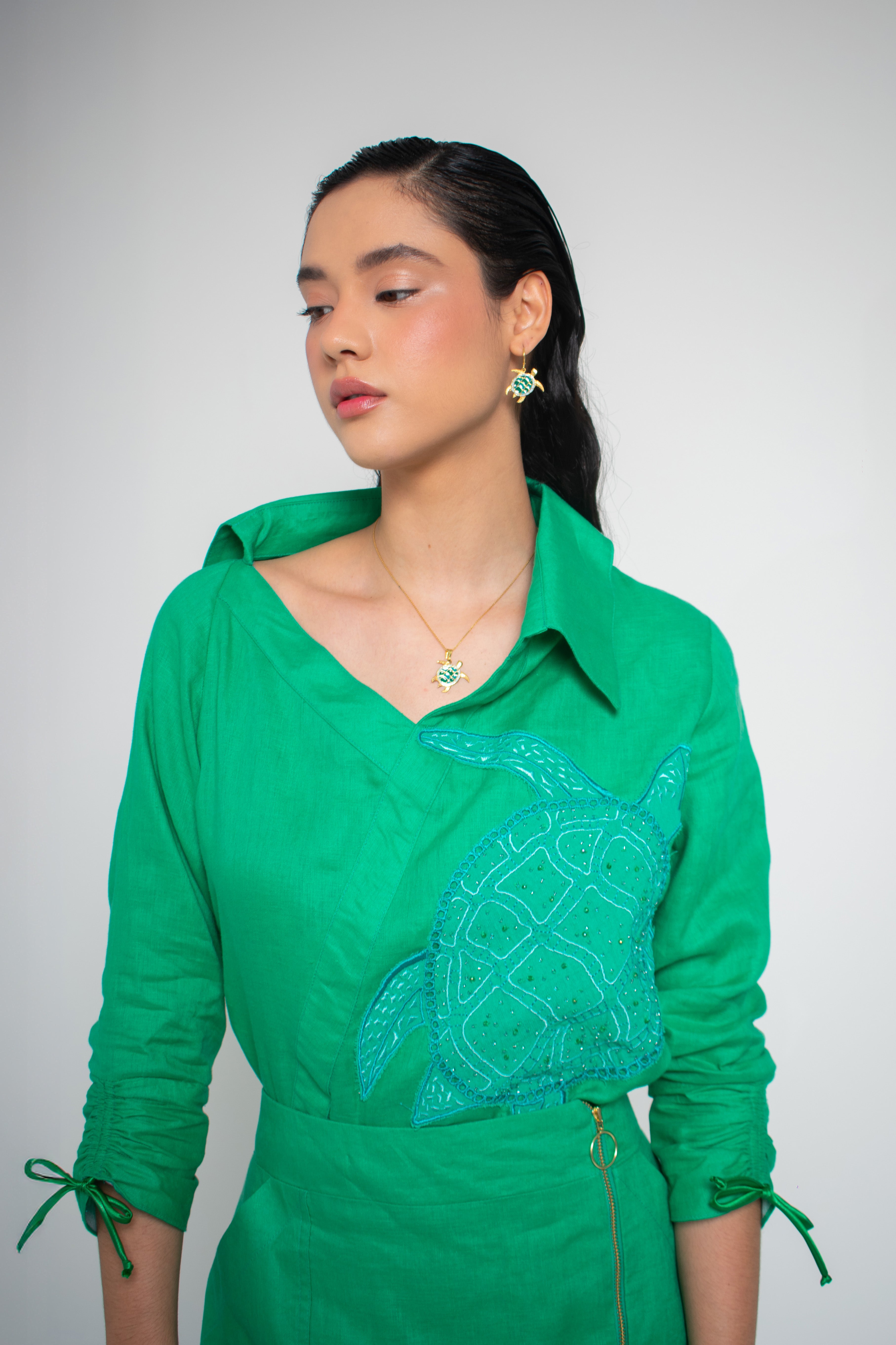 Blusa Asimétrica Tortuga