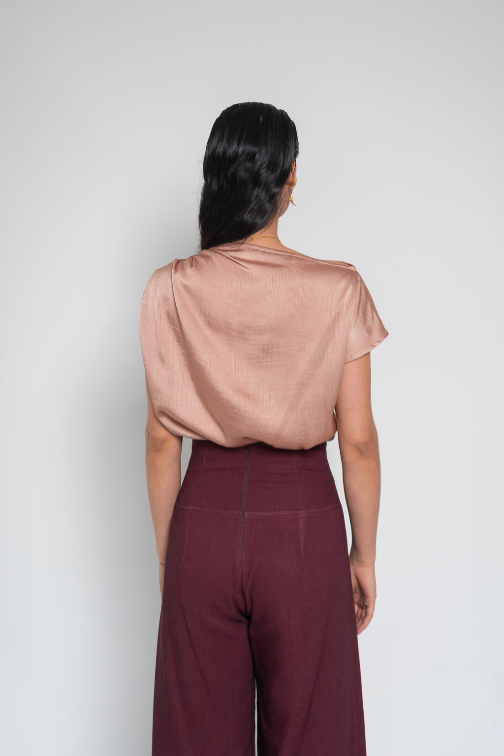 Blusa Asimétrica Moca